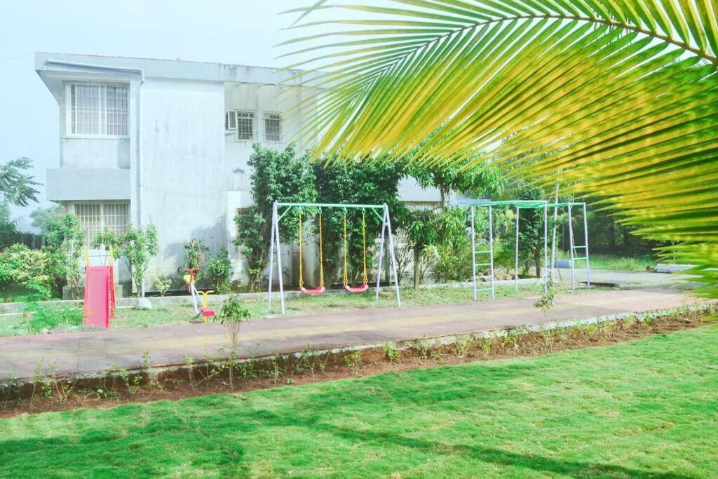 Alibaug Castle Villa นาโกน ภายนอก รูปภาพ